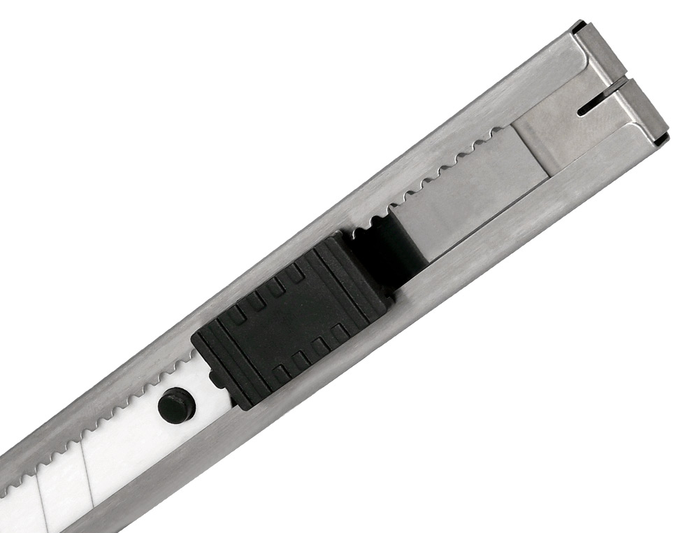 CUTER Q-CONNECT METALICO ANCHO CUCHILLA CERAMICA 18 MM XD- C78 CON CLIP BLISTER 1 UNIDAD