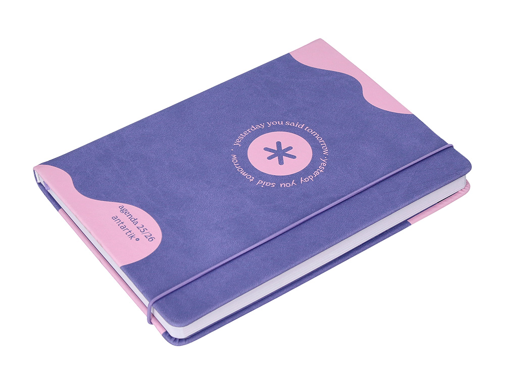 AGENDA ESCOLAR ANTARTIK 25-26 ENCUADERNADA GO! SIMIL PIEL MORADO SEMANA VISTA A5 BILINGE PAPEL FSC 80 GR