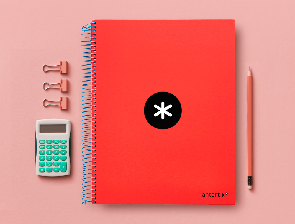 CUADERNO ESPIRAL A4 MICRO ANTARTIK TAPA FORRADA 120H 90 GR HORIZONTAL 5 BANDAS 4 TALADROS COLORES SURTIDOS